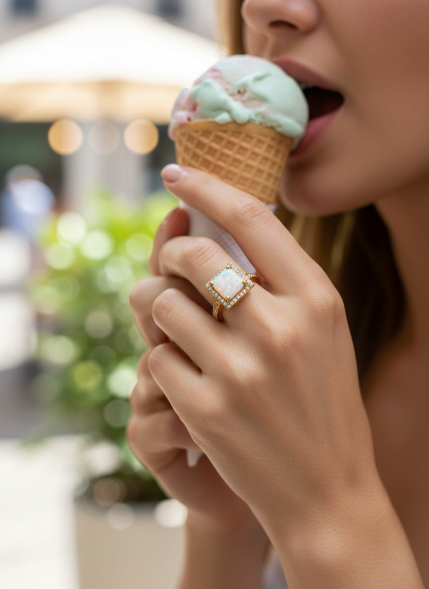 Prsten opalova kocka