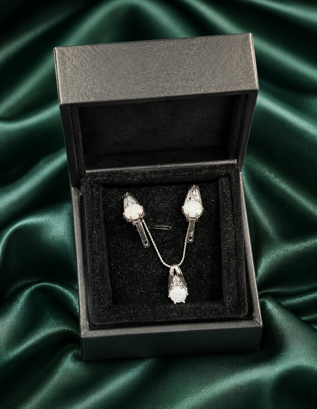 Set Opal bijeli